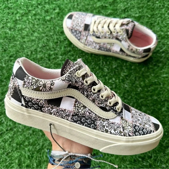 Vans Shoes - 💫Vans Old Skool Patchwork Floral